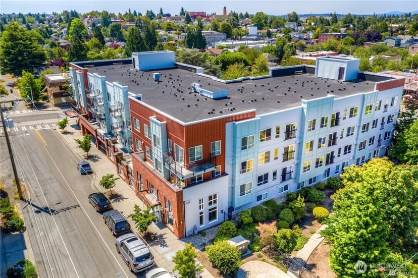 Property photo for 424 N 85th Street #406, Seattle photo 3