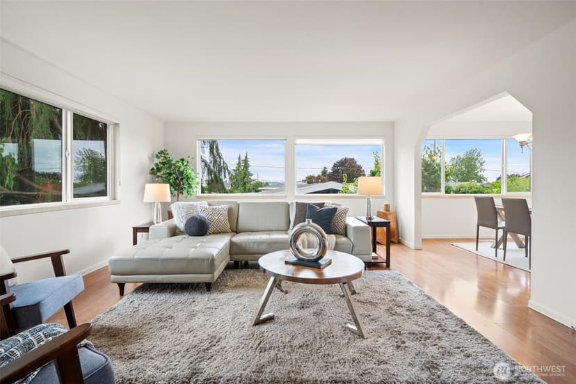 Property photo for 1011 Carol Way, Edmonds photo 6