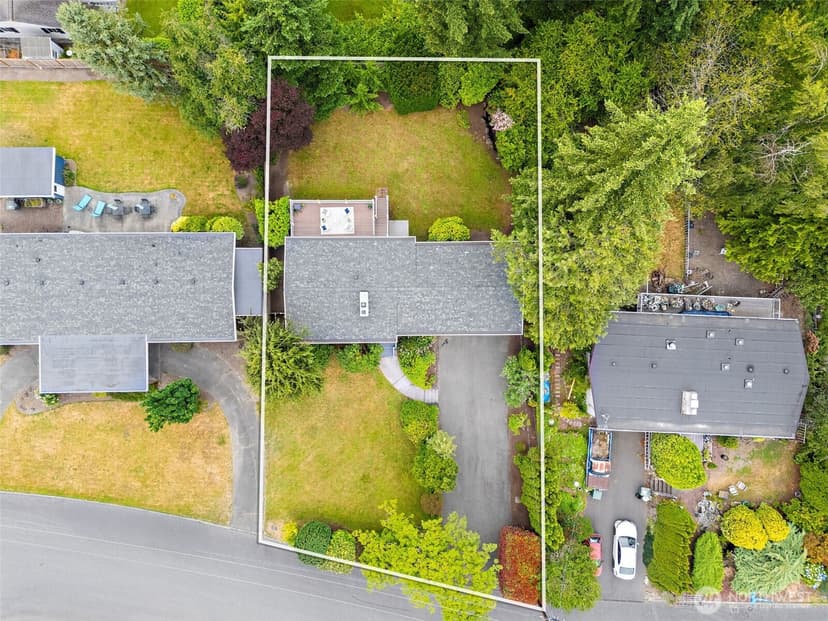 Property photo for 1011 Carol Way, Edmonds photo 38