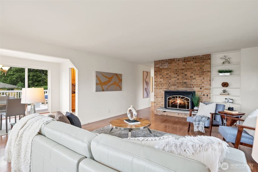 Property photo for 1011 Carol Way, Edmonds photo 8