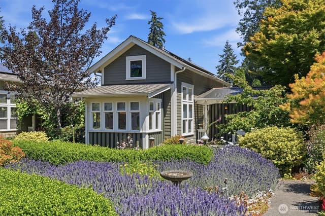 Property photo for 317 N 160TH Place, Shoreline