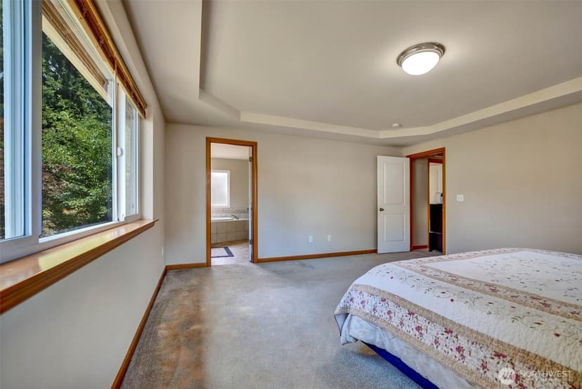 Property photo for 2125 131st Place SW, Everett photo 10