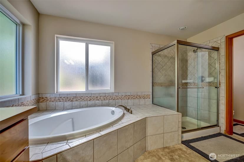 Property photo for 2125 131st Place SW, Everett photo 11