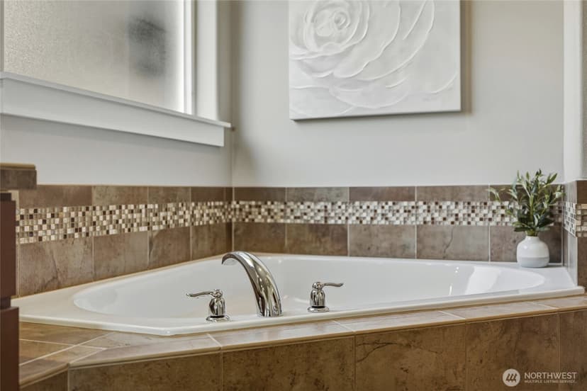 Property photo for 2210 Lincoln Place, Snohomish photo 18