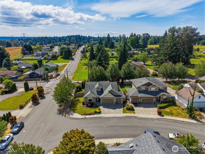Property photo for 2210 Lincoln Place, Snohomish photo 32