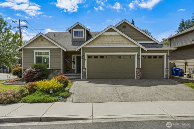 Property photo for 2210 Lincoln Place, Snohomish photo 2