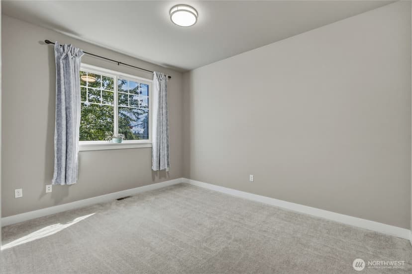 Property photo for 2210 Lincoln Place, Snohomish photo 21