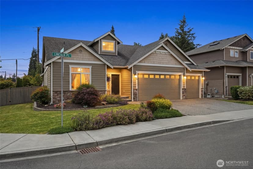 Property photo for 2210 Lincoln Place, Snohomish