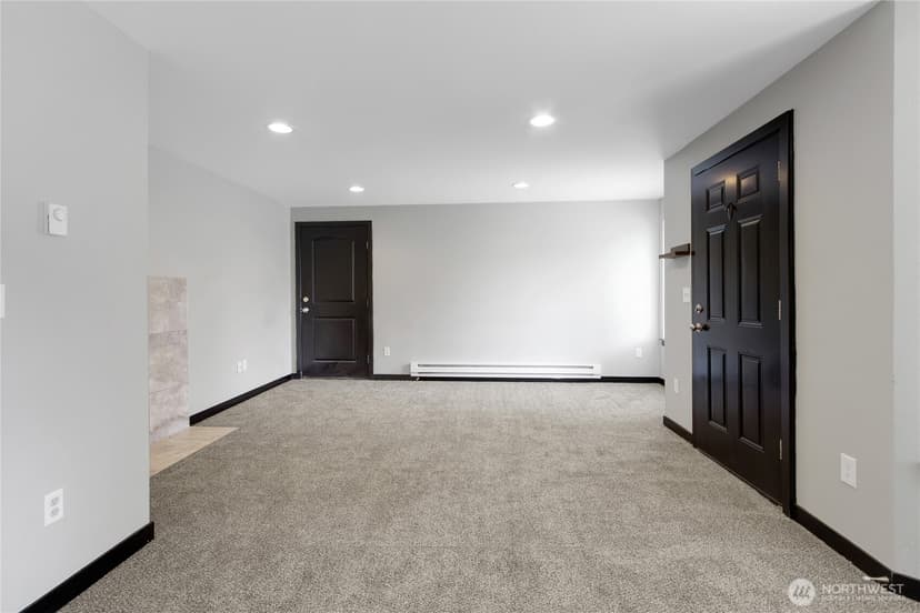 Property photo for 32219 14th Avenue SW, Federal Way photo 8