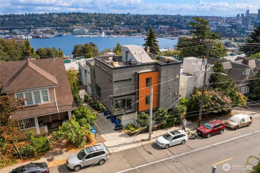 Property photo for 1616 Taylor Avenue N, Seattle photo 3
