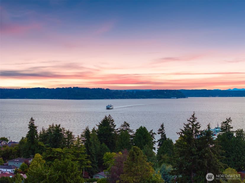 Property photo for 8731 Fauntlee Crest SW, Seattle photo 3