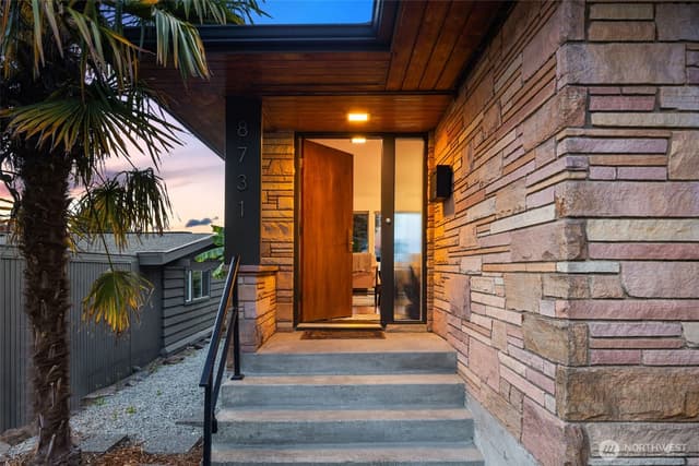 Property photo for 8731 Fauntlee Crest SW, Seattle photo 4