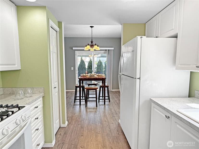 Property photo for 800 96th Avenue NE #i 102, Lake Stevens photo 9