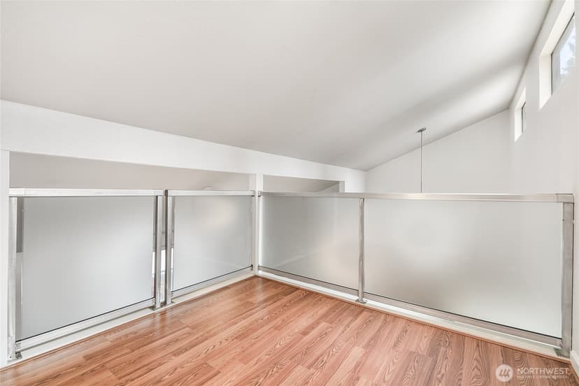 Property photo for 12037 100th Avenue NE #206, Kirkland photo 5