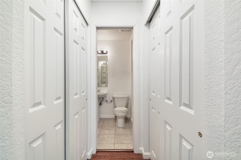 Property photo for 12037 100th Avenue NE #206, Kirkland photo 11