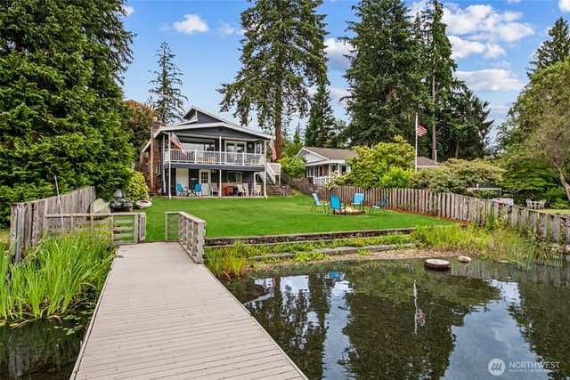 Property photo for 21702 SE 262nd Place, Maple Valley photo 2