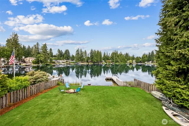 Property photo for 21702 SE 262nd Place, Maple Valley photo 3