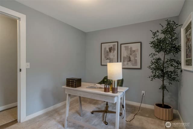 Property photo for 10520 NE 136th Place, Kirkland photo 5