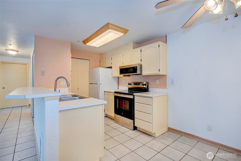 Property photo for 1001 W Casino Road #A103, Everett photo 5