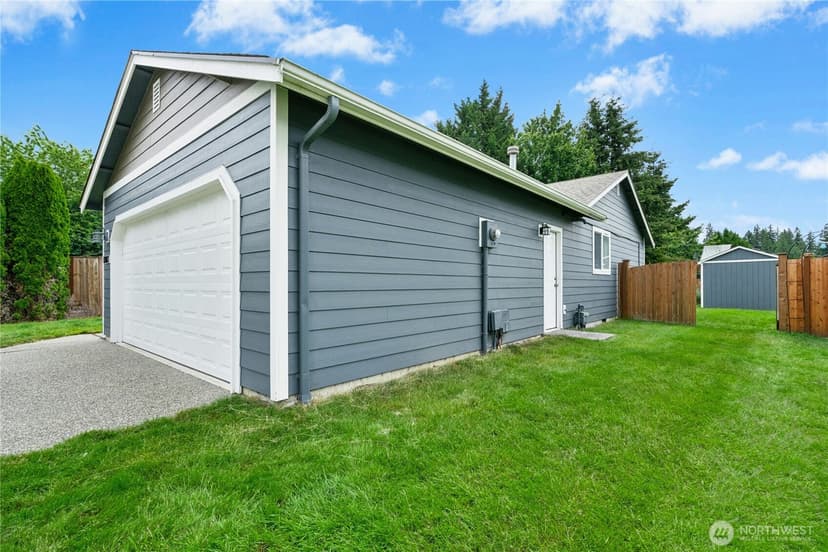 Property photo for 13813 52nd Avenue NE, Marysville photo 28