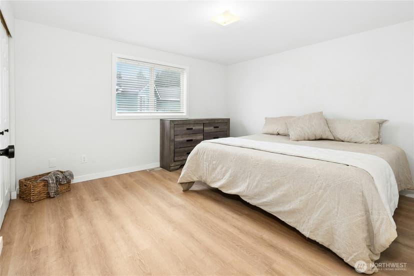 Property photo for 13813 52nd Avenue NE, Marysville photo 11