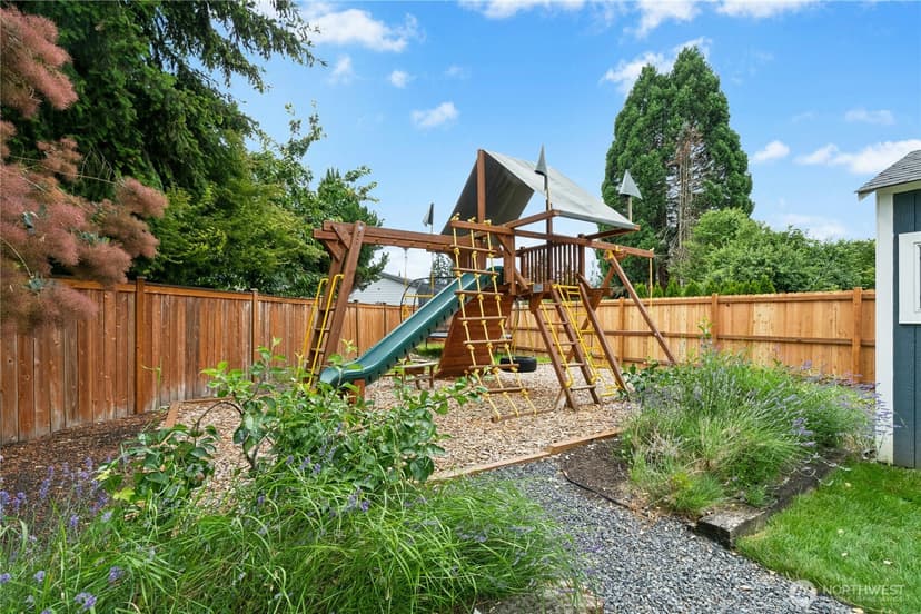 Property photo for 13813 52nd Avenue NE, Marysville photo 26