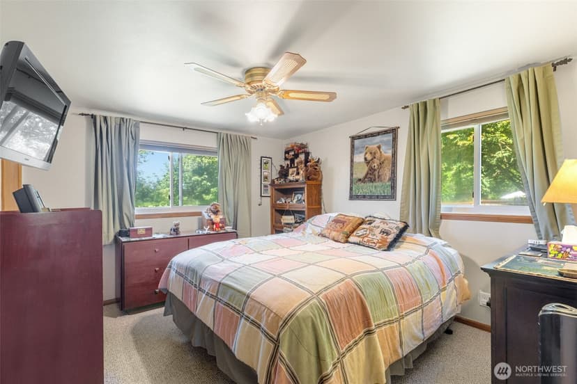 Property photo for 19005 104th Avenue NE, Bothell photo 13
