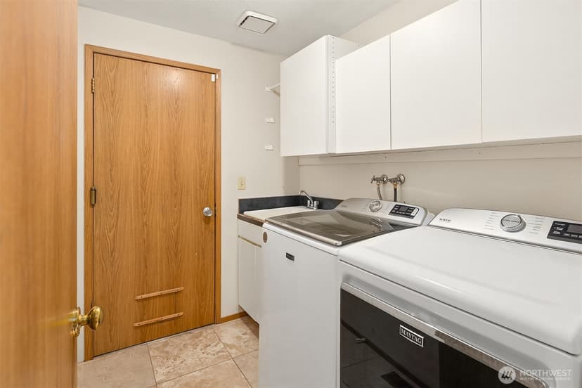 Property photo for 28010 129th Place SE, Kent photo 24