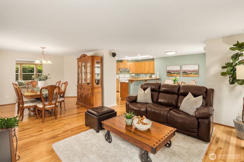 Property photo for 28010 129th Place SE, Kent photo 12
