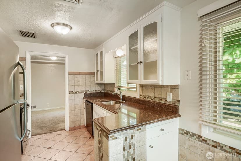 Property photo for 7017 S Bell Street, Tacoma photo 6