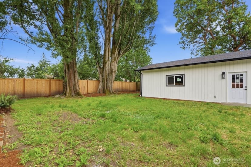 Property photo for 1433 SW Donovan Street, Seattle photo 29