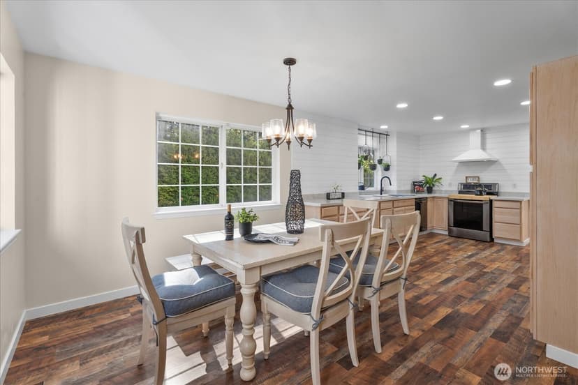 Property photo for 8925 Pebble Place SE, Port Orchard photo 14