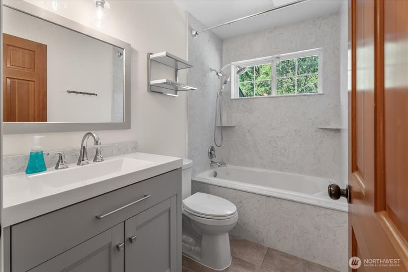 Property photo for 8925 Pebble Place SE, Port Orchard photo 35