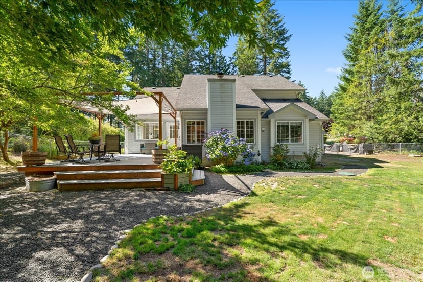 Property photo for 8925 Pebble Place SE, Port Orchard photo 36