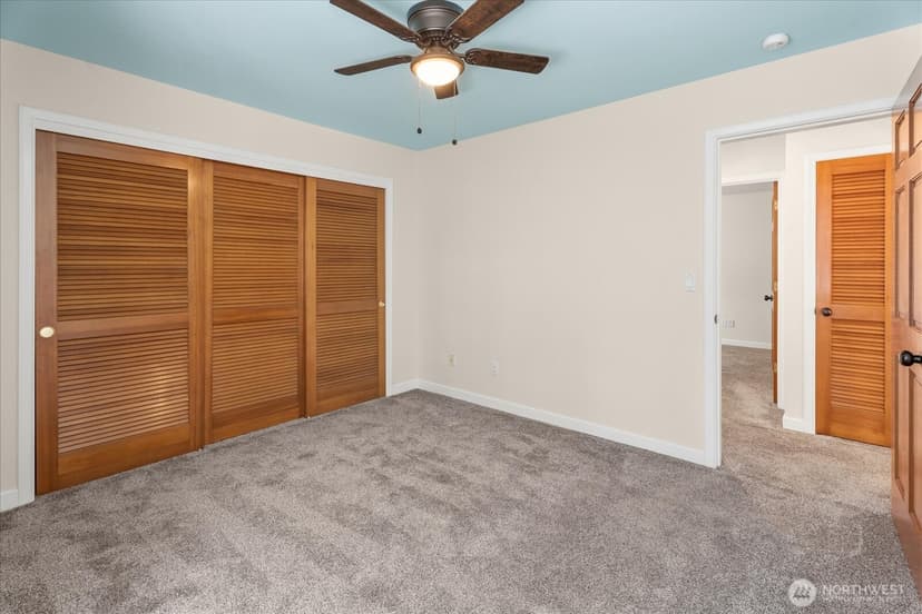 Property photo for 8925 Pebble Place SE, Port Orchard photo 32