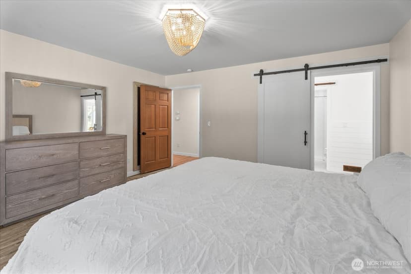 Property photo for 8925 Pebble Place SE, Port Orchard photo 21