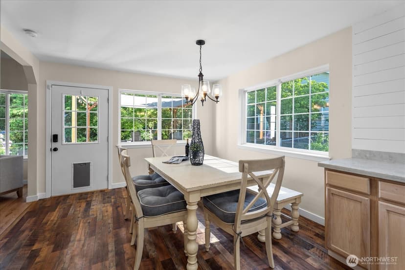 Property photo for 8925 Pebble Place SE, Port Orchard photo 13