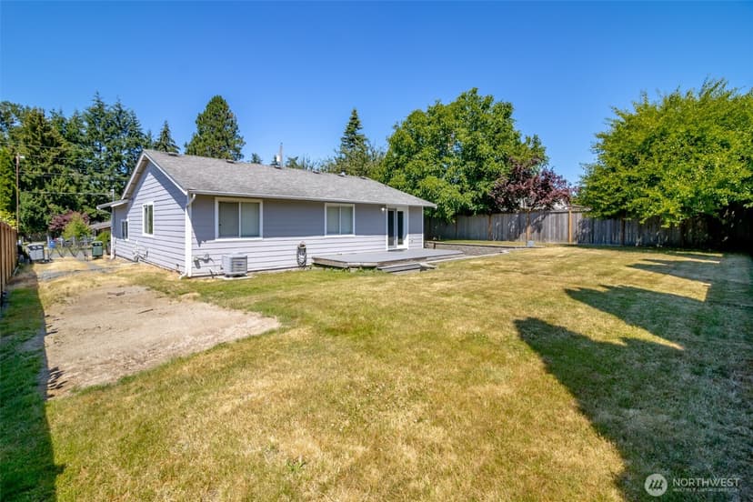 Property photo for 10025 14th Avenue E, Tacoma photo 24
