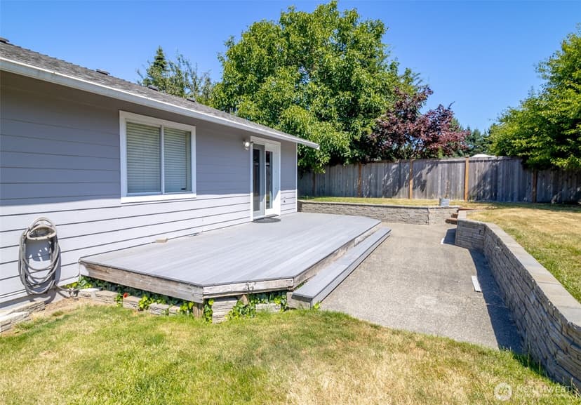 Property photo for 10025 14th Avenue E, Tacoma photo 25