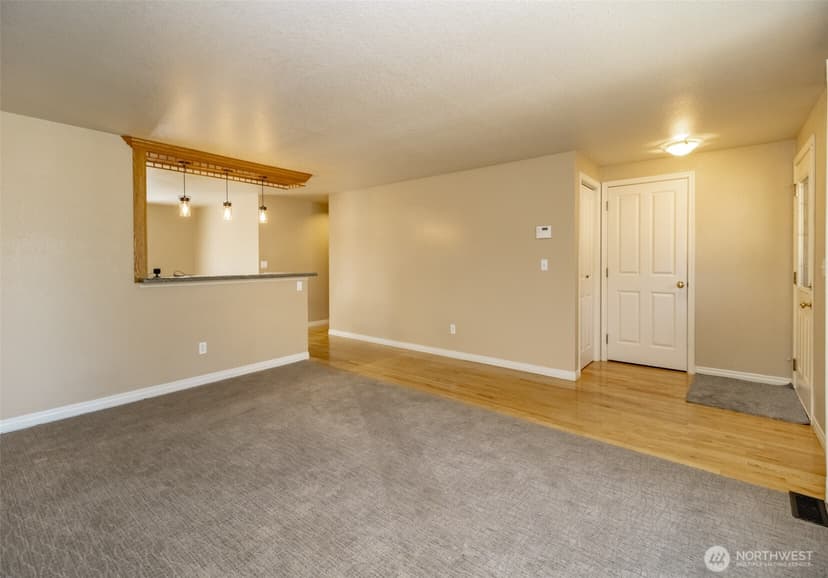 Property photo for 10025 14th Avenue E, Tacoma photo 8
