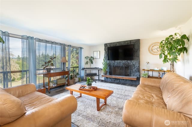 Property photo for 4627 129th Avenue E, Edgewood photo 4