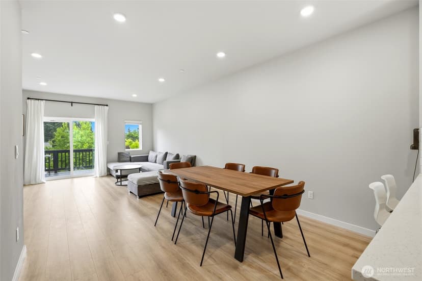 Property photo for 14925 44th Avenue W #B5, Lynnwood photo 8