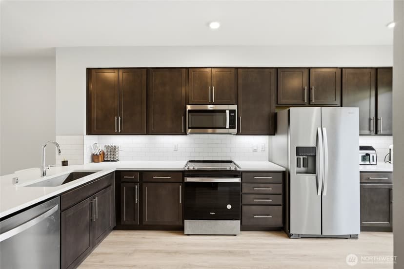 Property photo for 14925 44th Avenue W #B5, Lynnwood photo 11