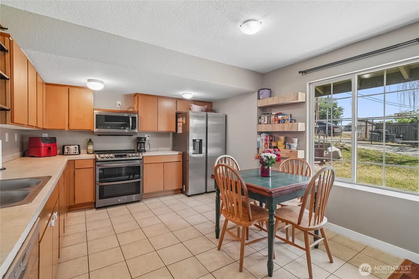 Property photo for 7214 River Road E, Puyallup photo 9