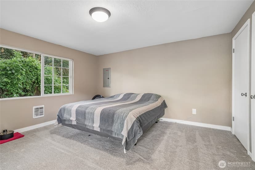Property photo for 7214 River Road E, Puyallup photo 10