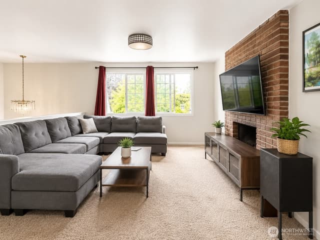 Property photo for 6132 59th Street NE, Marysville photo 3