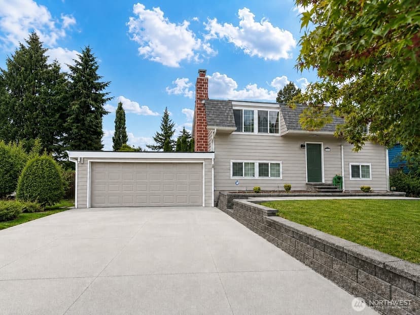 Property photo for 6132 59th Street NE, Marysville