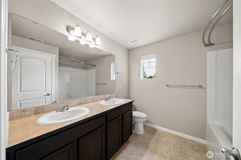 Property photo for 8019 162nd Street Ct E, Puyallup photo 23