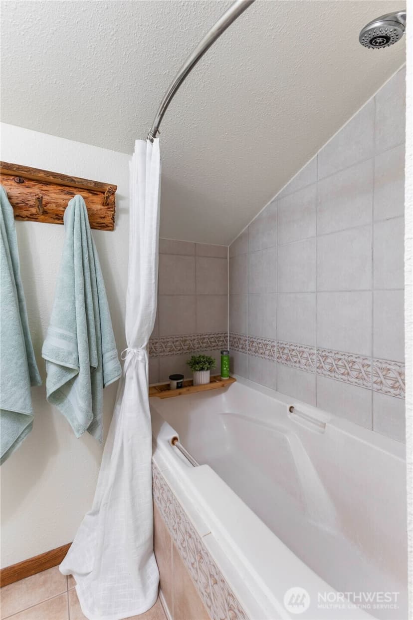 Property photo for 21634 14th Avenue S #C-4, Des Moines photo 12