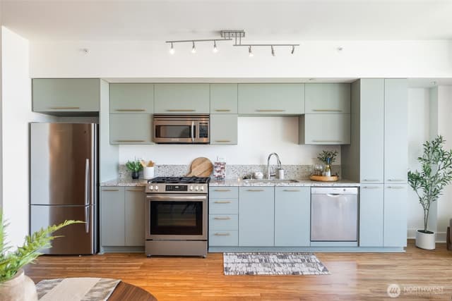 Property photo for 2911 2nd Avenue #1112, Seattle photo 3